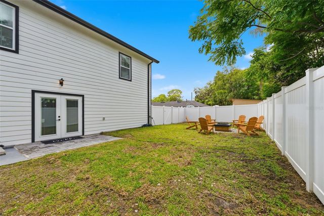 15 E LAUREL STREET, Apopka, FL 32703