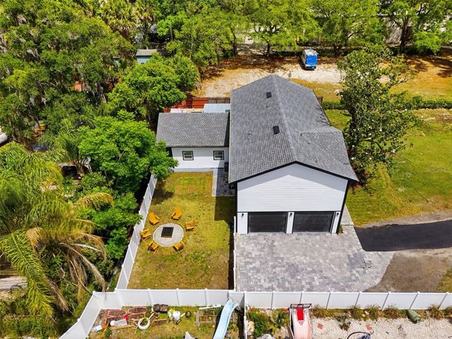 15 E LAUREL STREET, Apopka, FL 32703