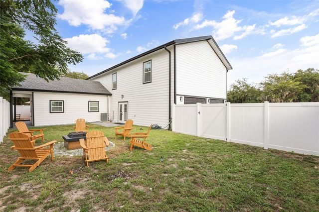 15 E LAUREL STREET, Apopka, FL 32703