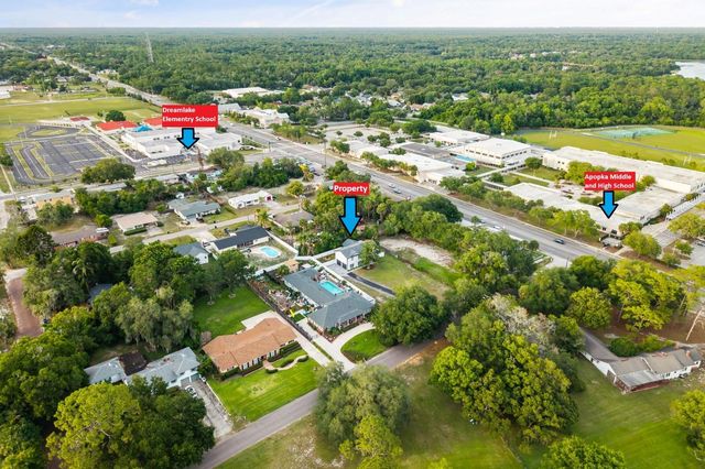 15 E LAUREL STREET, Apopka, FL 32703