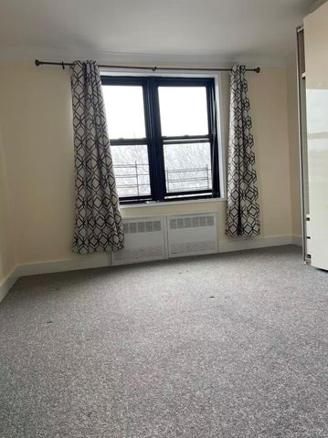 15010 71st Avenue 6J, Flushing, NY 11367