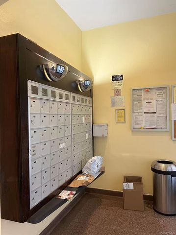 15010 71st Avenue 6J, Flushing, NY 11367