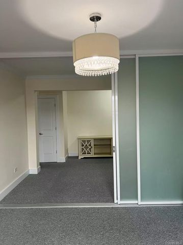 15010 71st Avenue 6J, Flushing, NY 11367