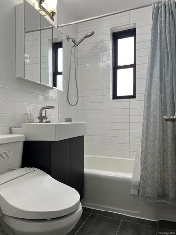 15010 71st Avenue 6J, Flushing, NY 11367