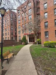 15010 71st Avenue 6J, Flushing, NY 11367