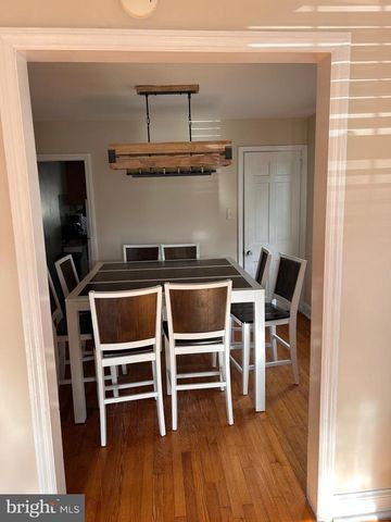 7 N JEROME AVE, Margate City, NJ 08402