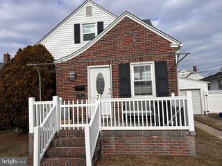 7 N JEROME AVE, Margate City, NJ 08402