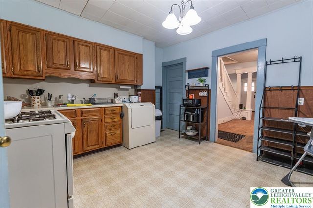 2824 Nazareth Road, Palmer Twp, PA 18045