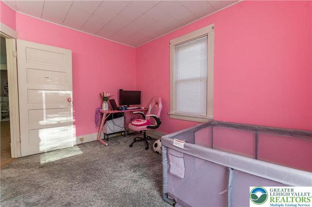 2824 Nazareth Road, Palmer Twp, PA 18045