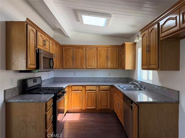 18249 E Gladstone Street, Azusa, CA 91702