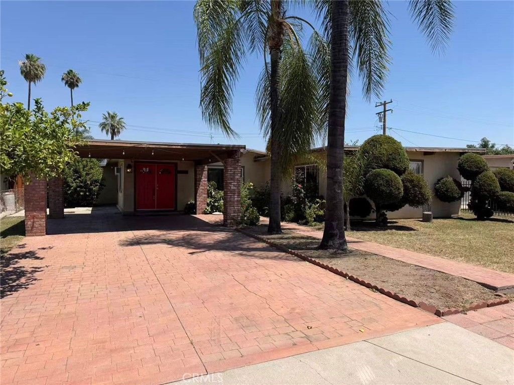 18249 E Gladstone Street, Azusa, CA 91702