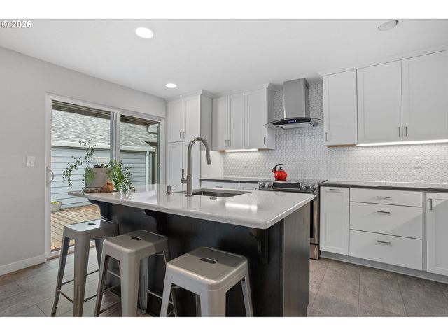 13180 Sw TAPADERA St, Beaverton, OR 97008