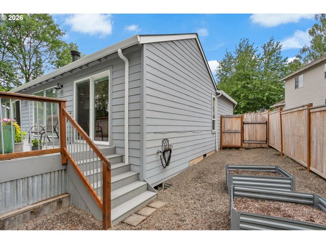 13180 Sw TAPADERA St, Beaverton, OR 97008