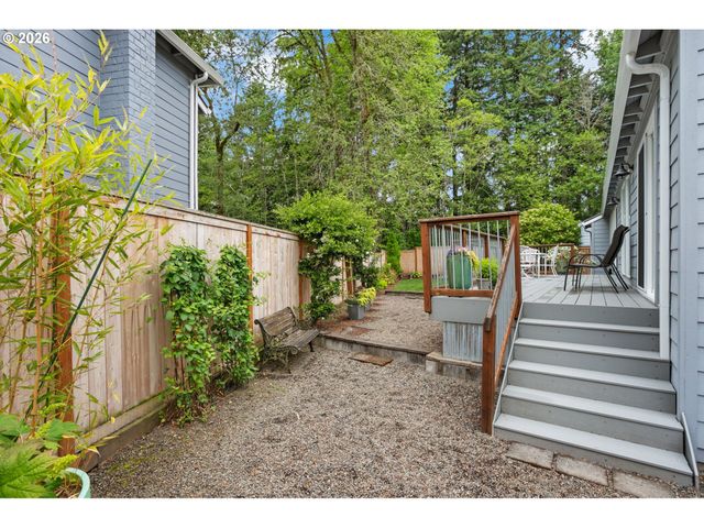 13180 Sw TAPADERA St, Beaverton, OR 97008