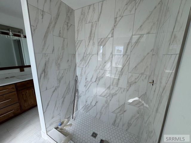 3013 Dewinter Dr, Pocatello, ID 83204