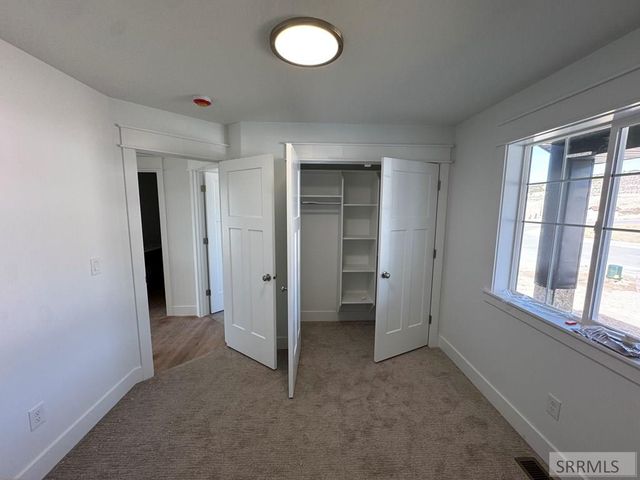 3013 Dewinter Dr, Pocatello, ID 83204