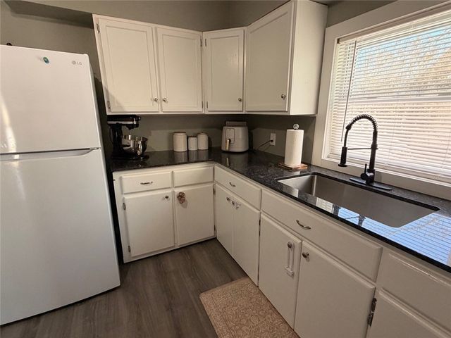 312 E H Street, Russellville, AR 72801