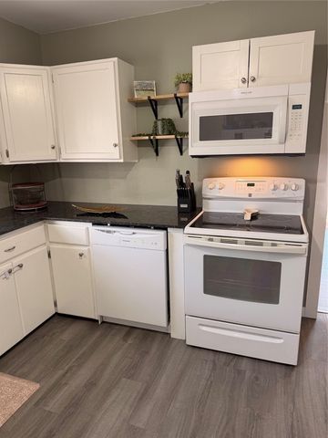 312 E H Street, Russellville, AR 72801