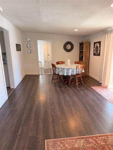 312 E H Street, Russellville, AR 72801