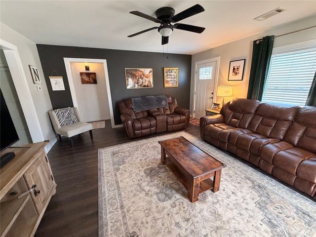 312 E H Street, Russellville, AR 72801