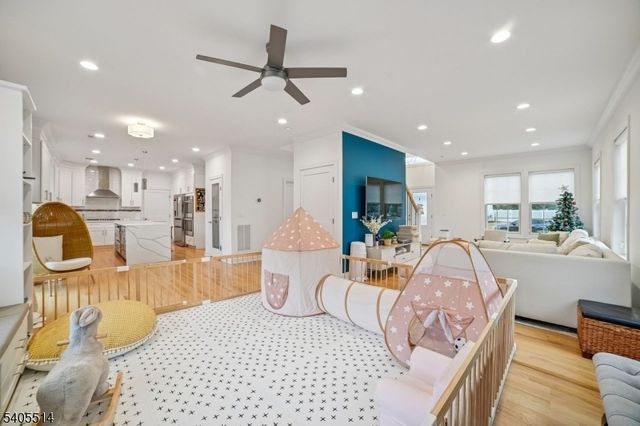 4 Scott Ter, Livingston Twp., NJ 07039