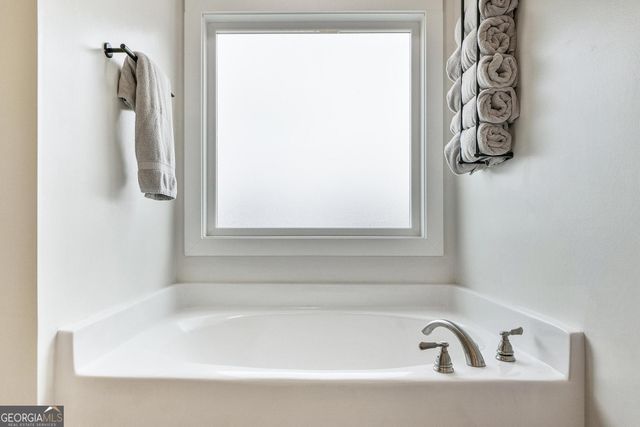 155 Creekside Lane, Forsyth, GA 31029