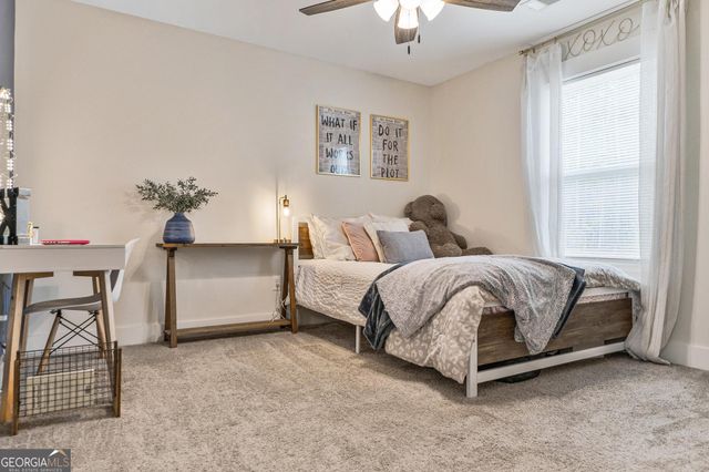 155 Creekside Lane, Forsyth, GA 31029