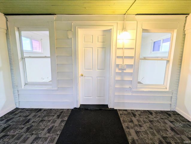 221 N G Street, Marion, IN 46952