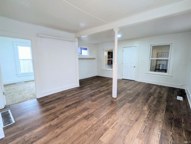 221 N G Street, Marion, IN 46952