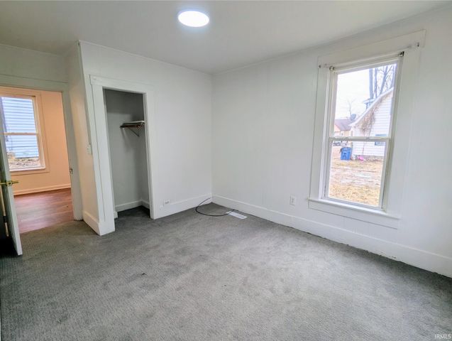 221 N G Street, Marion, IN 46952