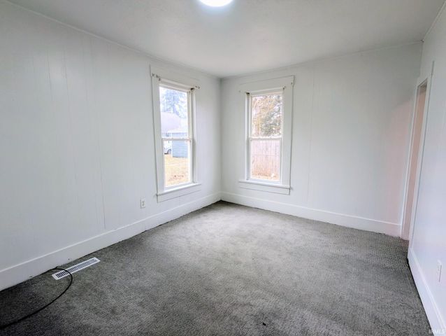 221 N G Street, Marion, IN 46952