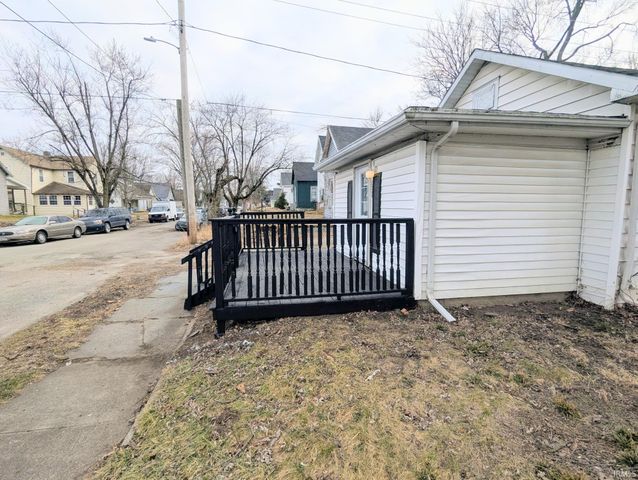 221 N G Street, Marion, IN 46952