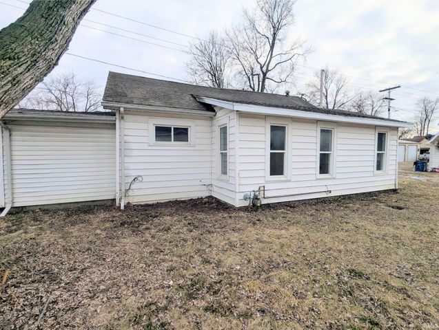 221 N G Street, Marion, IN 46952