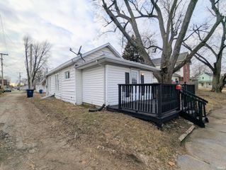 221 N G Street, Marion, IN 46952