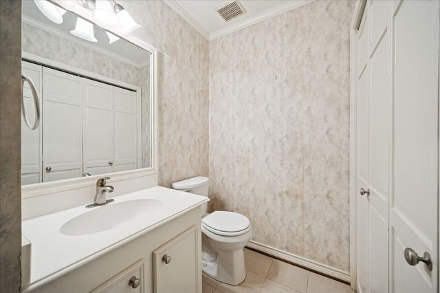 11521 Village Place Drive 154, Houston, TX 77077