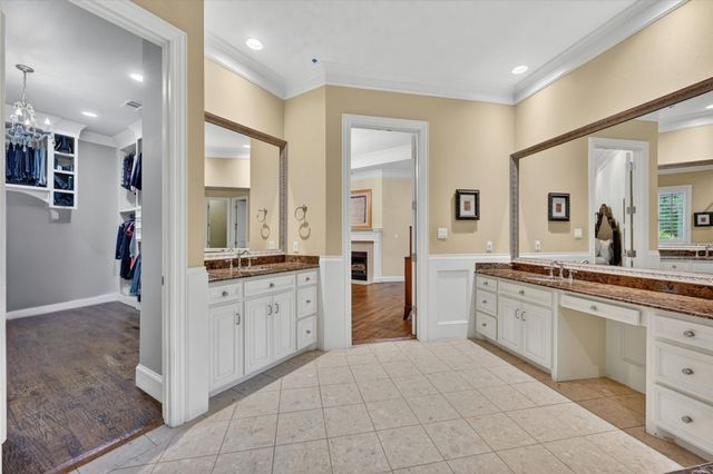 731 Creekwood Drive N, Fairview, TX 75069