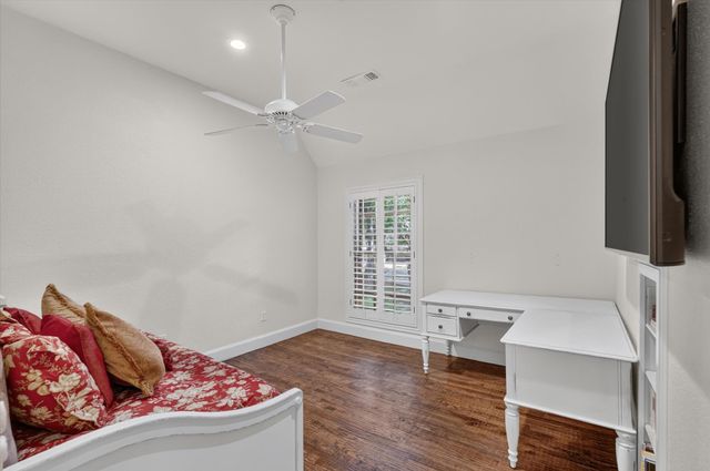 731 Creekwood Drive N, Fairview, TX 75069