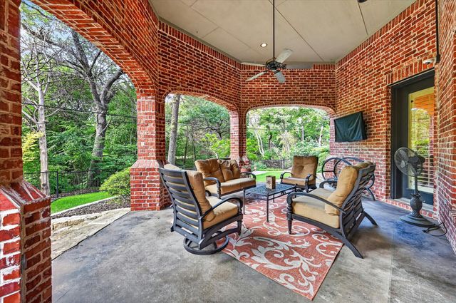 731 Creekwood Drive N, Fairview, TX 75069