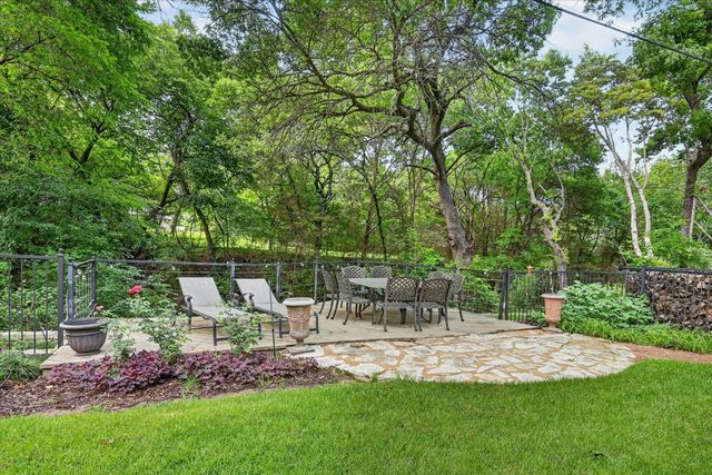 731 Creekwood Drive N, Fairview, TX 75069