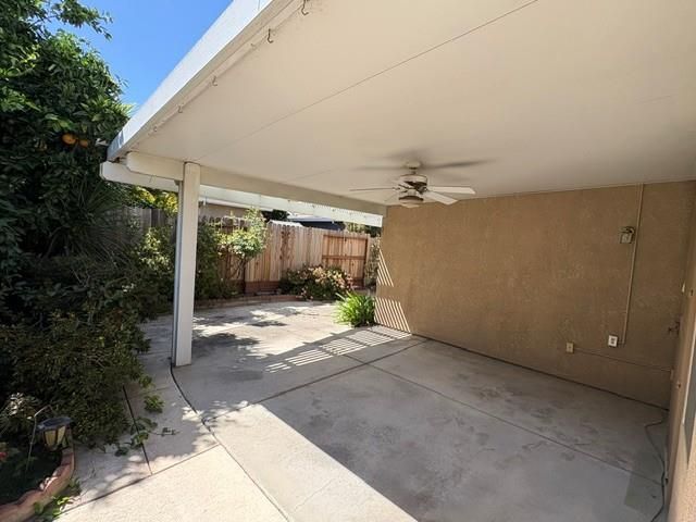 987 Pearwood Cir, Lodi, CA 95242