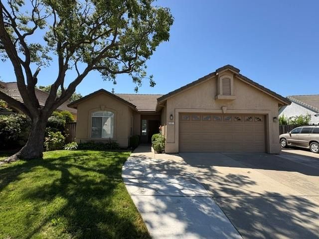 987 Pearwood Cir, Lodi, CA 95242