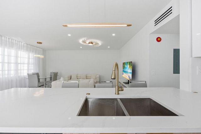 618 Normandy M, Delray Beach, FL 33484