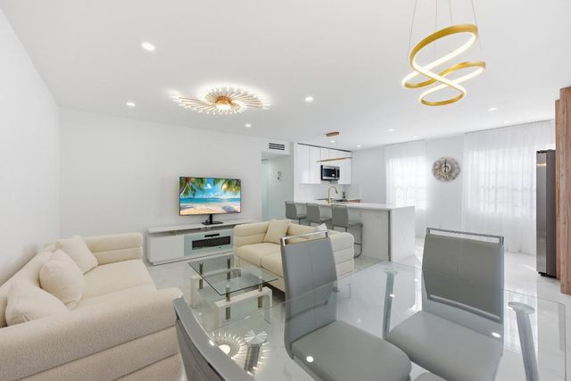 618 Normandy M, Delray Beach, FL 33484