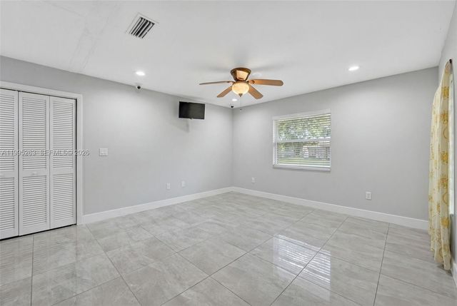 14747 SW 82nd St, Miami, FL 33193