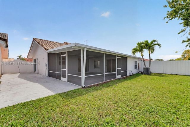 14747 SW 82nd St, Miami, FL 33193