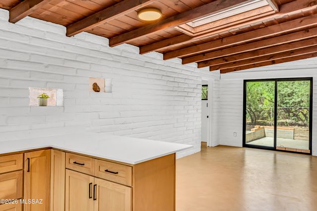 5829 E Waverly Street, Tucson, AZ 85712