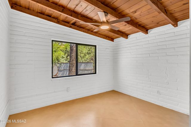 5829 E Waverly Street, Tucson, AZ 85712