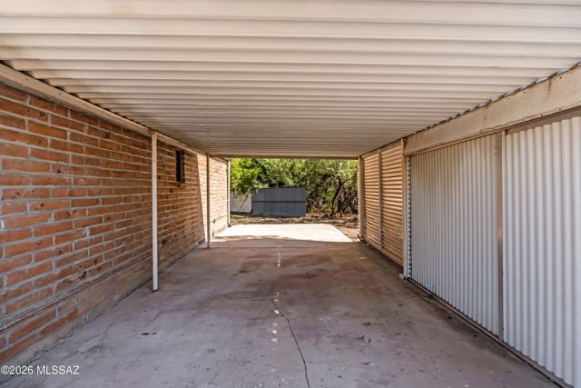 5829 E Waverly Street, Tucson, AZ 85712