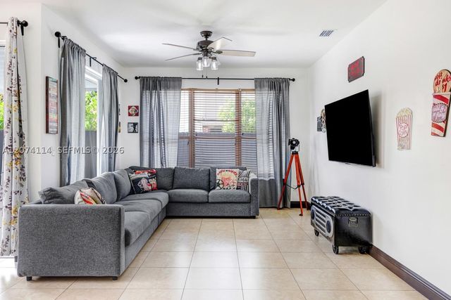 16082 SW 68th Ter 0, Miami, FL 33193