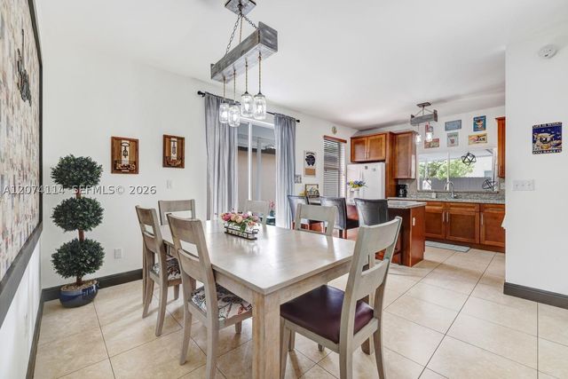16082 SW 68th Ter 0, Miami, FL 33193